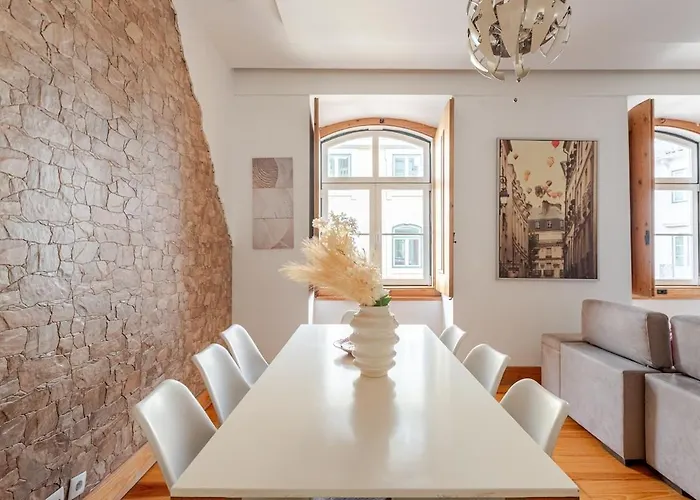 Cais Sodre Spacious * Lisbon