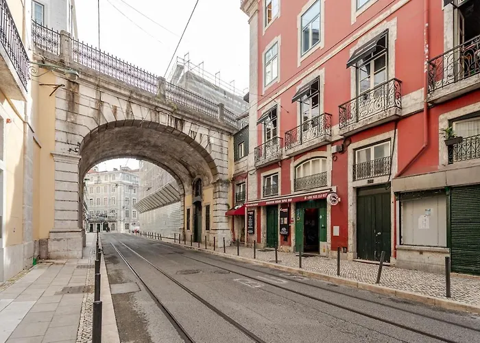 Cais Sodre Spacious Apartment