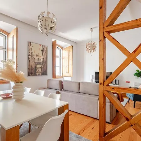 Cais Sodre Spacious Apartman *